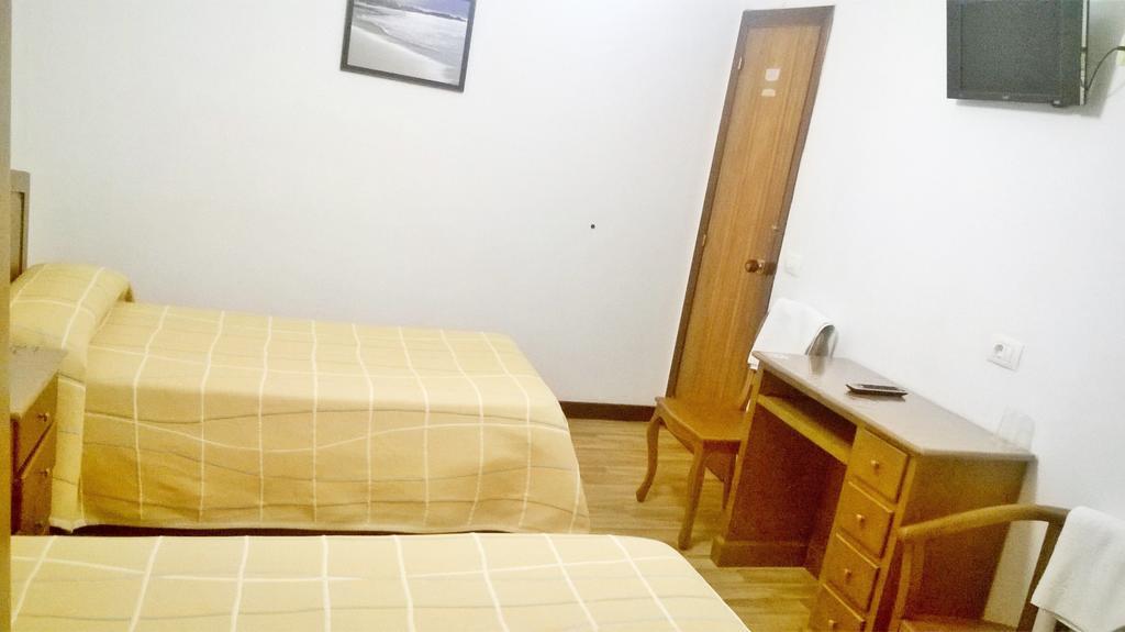 Hostal El Cairo Ferrol Luaran gambar