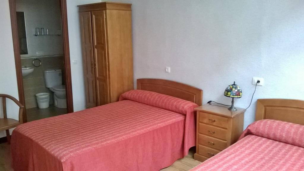 Hostal El Cairo Ferrol Luaran gambar